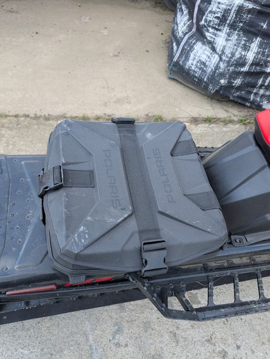 Snowmobil Polaris RMK Khaos 850 2023
