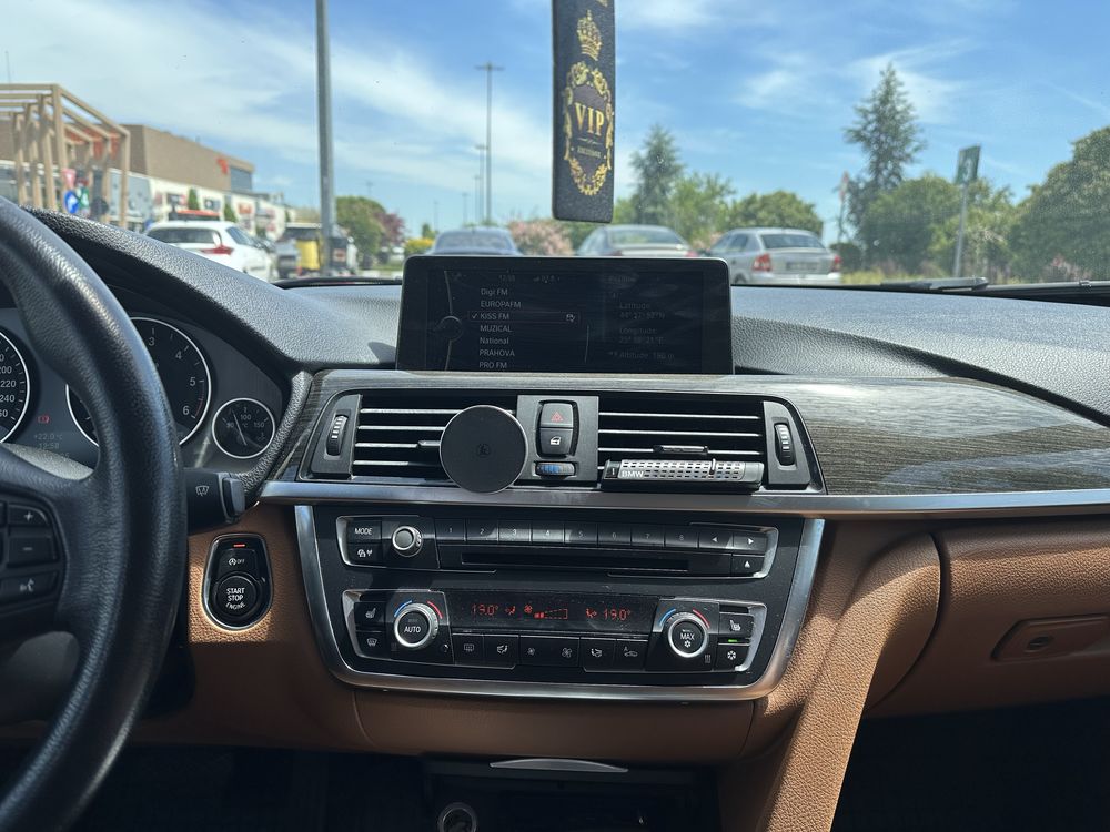 BMW F30/Pachet Luxuy/ Anul fabricatiei 2012 prima inmatriculare 2014