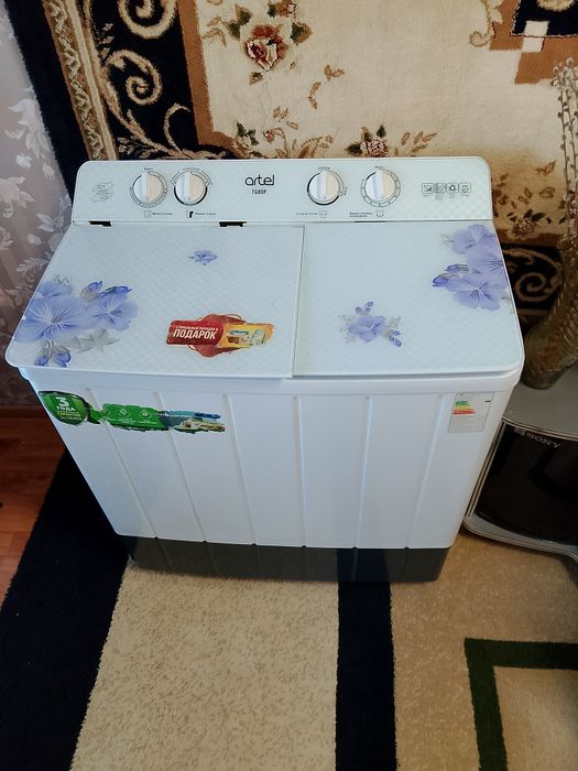 Телевизор, стиральная машина, тумбочка под телевизор  б.у