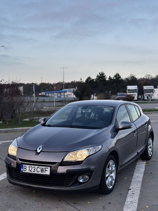 Renault Megane 1.5 dCi 110cp EDC Automat Euro 5 Hatchback
