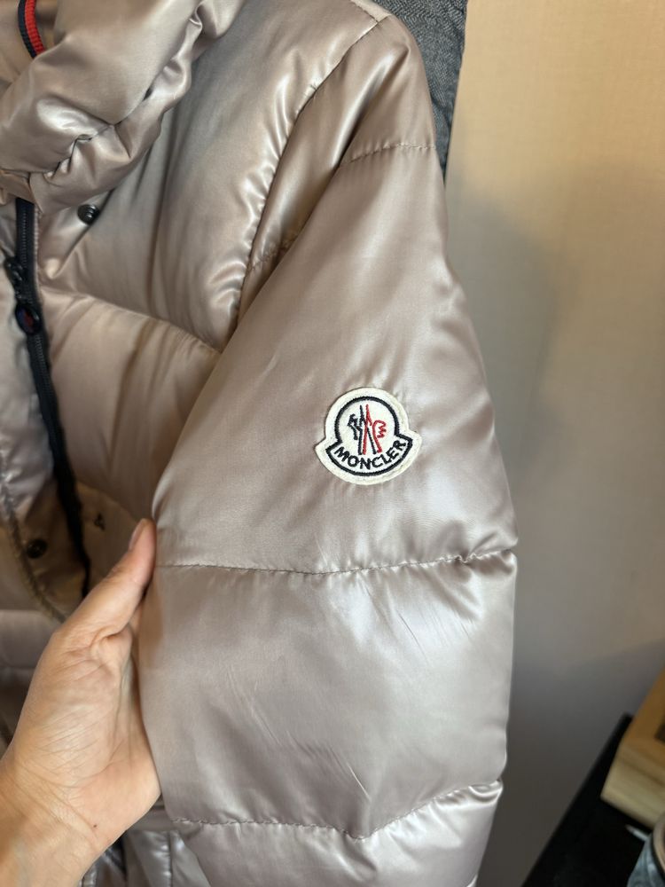 Яке - гъши пух. Moncler