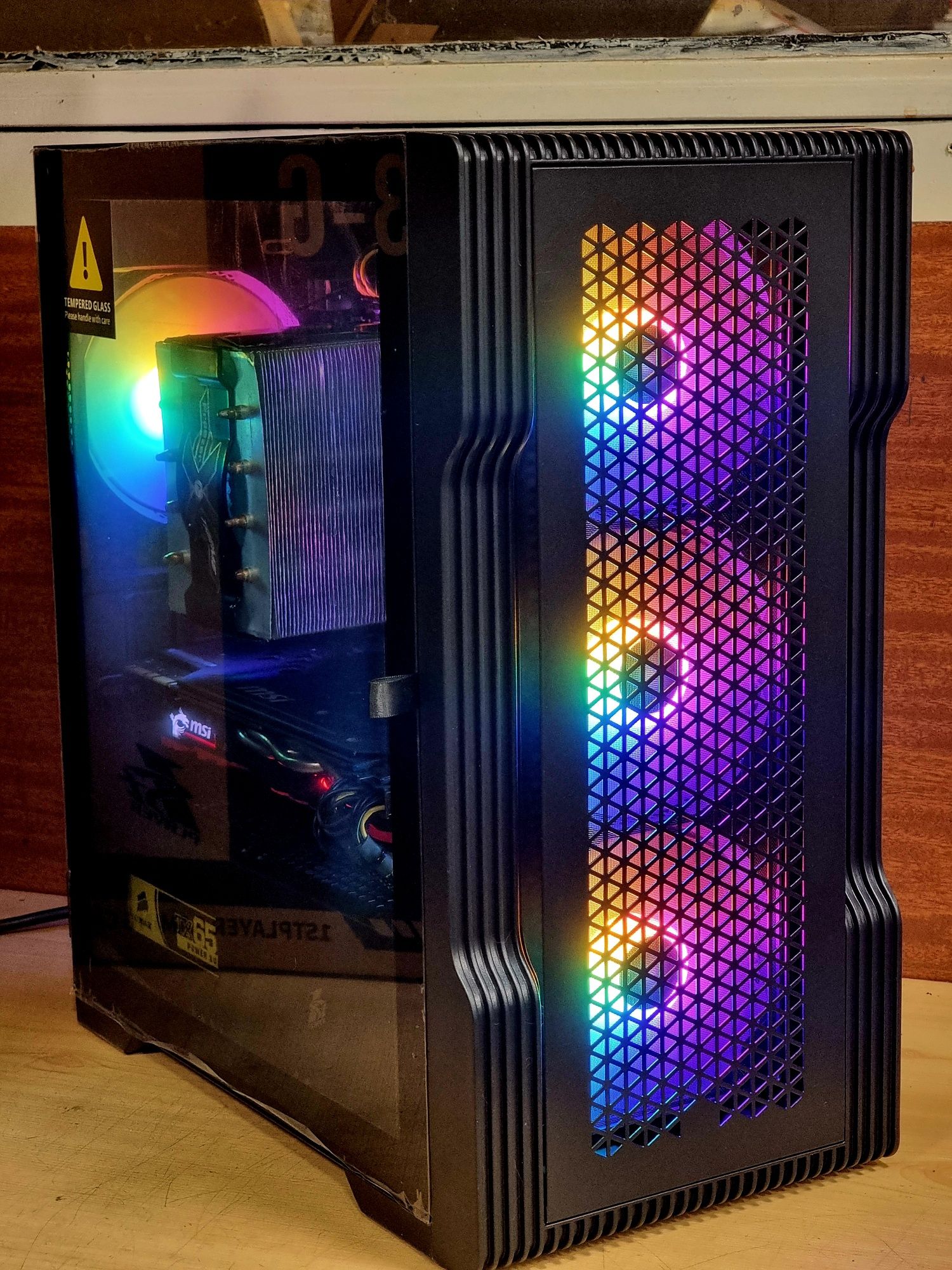 Геймърски Компютър/R7 3700x/16GB RAM/512GB/GTX 1080 8GB