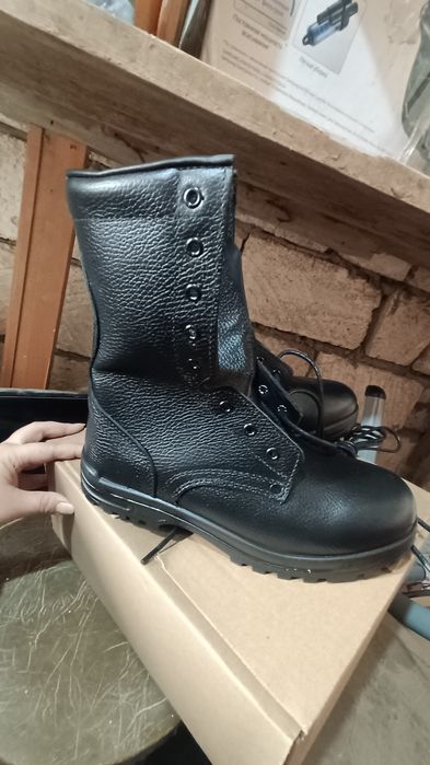 Берцы новые 43 р