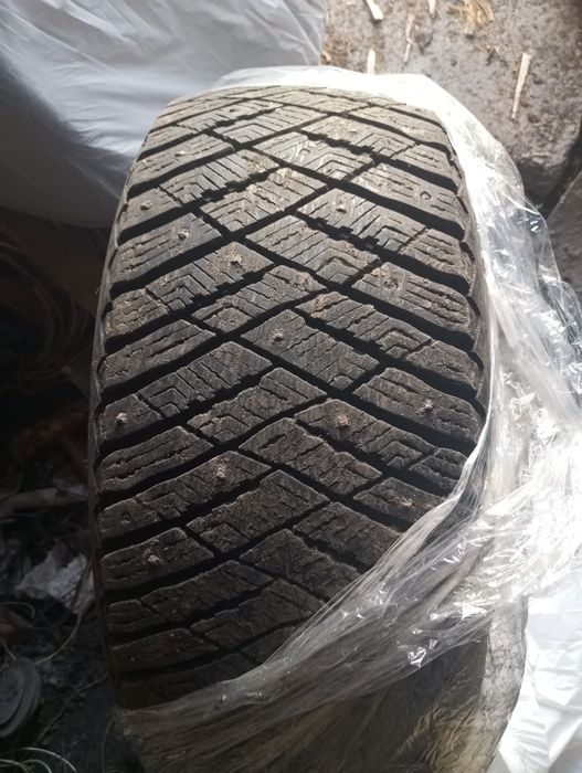 Продам зимнюю резину
