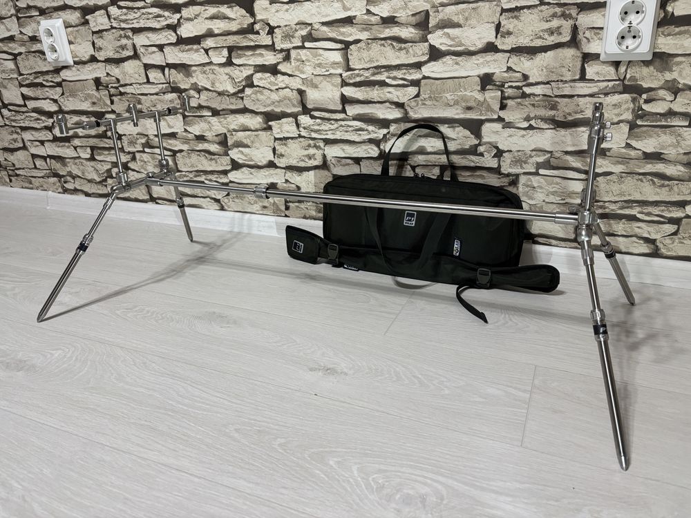 Solar P1 Worldwide Pod+3 rod buzz bars