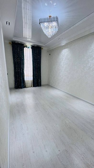 2 xonali kvartira sotiladi