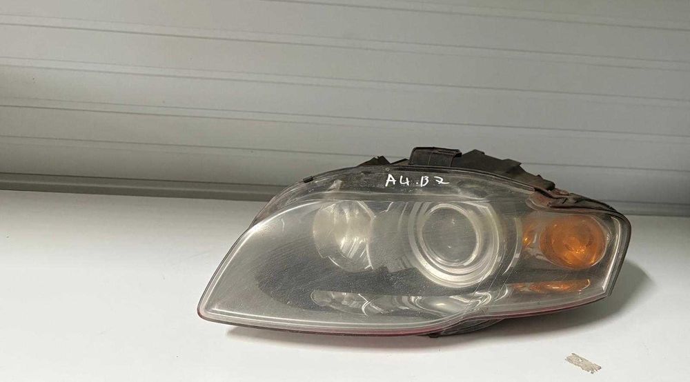 Far stanga Audi A4 B7 2006