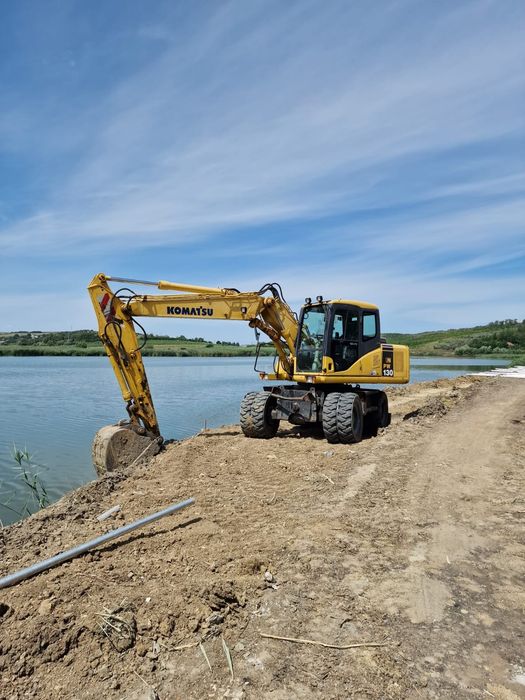 Excavator Komatsu pneuri 16.5 tone