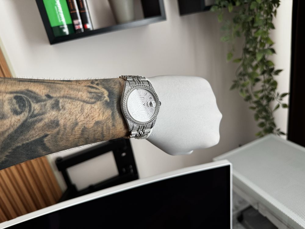 Поръчков Rolex Datejust 41mm мойсанит!