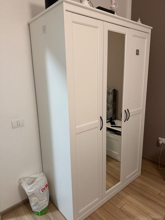 Vând dulap 120×190×60