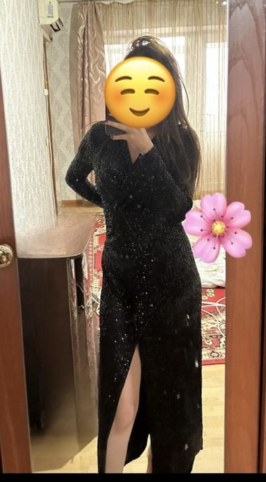 Длинное платье из пайеток,новое