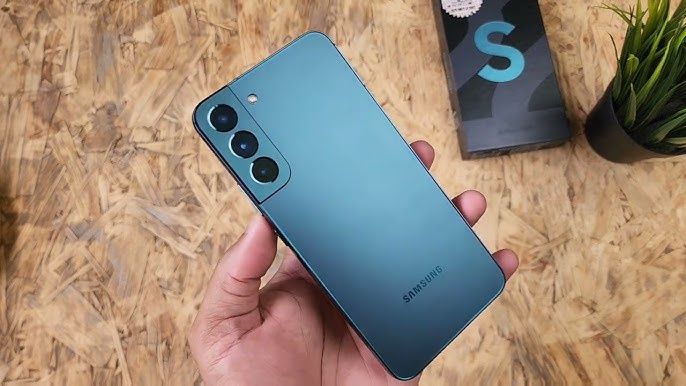 Samsung S22PLUS Green