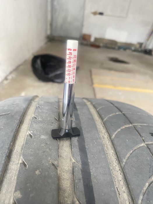 Летни гуми GOODYEAR 255/40/19