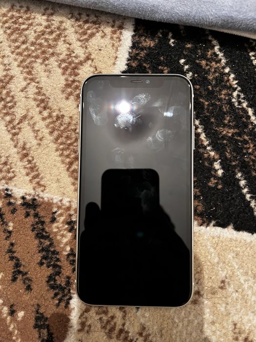 iPhone 11  128гб