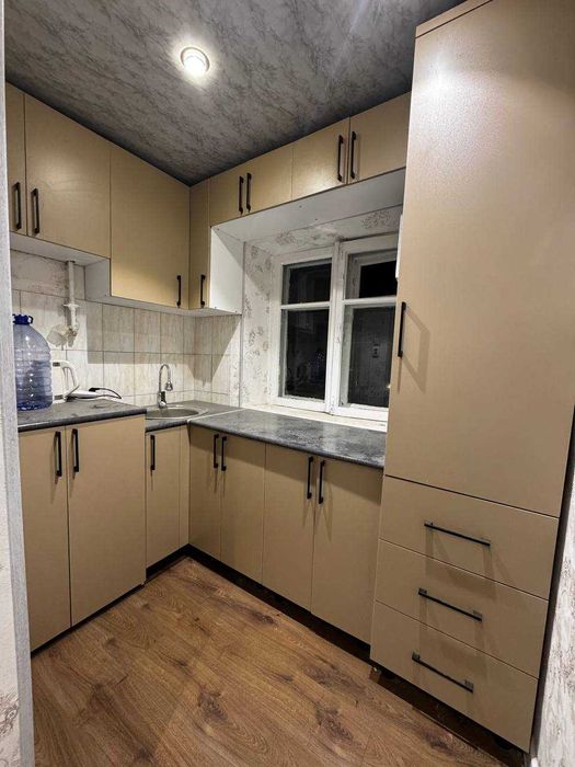 Продажа! 2/2/2 Около парка Фуркат. Ул. Янги Замон. 43м2. Балкон 3/3