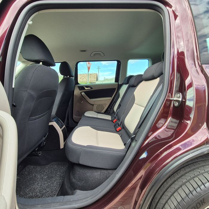 Skoda Yeti ,diesel ,4x4 ,bixenon,140 CP,euro 5,Garantie,2011, pret Fix