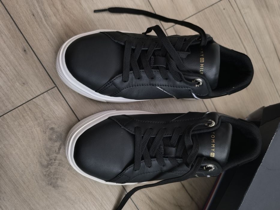 Adidas Tommy Hilfiger 37 piele naturala nou