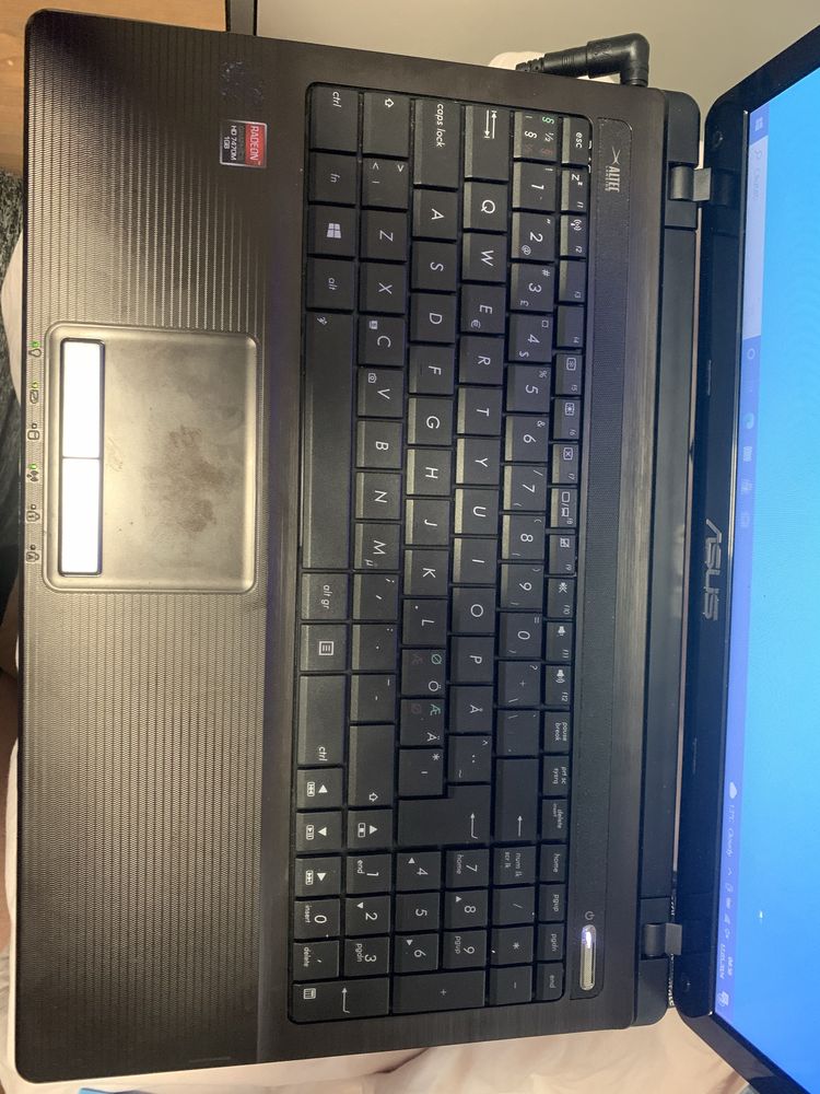Vand laptop ASUS A53B