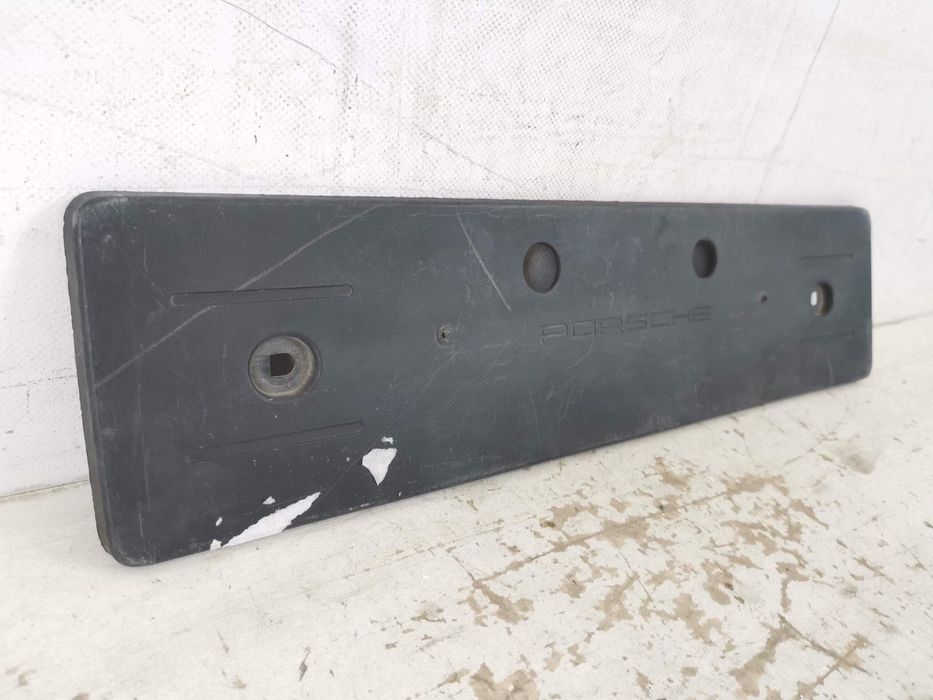 Порше Каена / Porsche Cayenne Номер на предна броня, оригинален, в доб