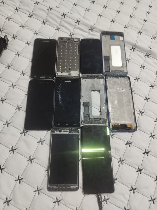 Лот от телефони (ОПИСАНИЕ!)