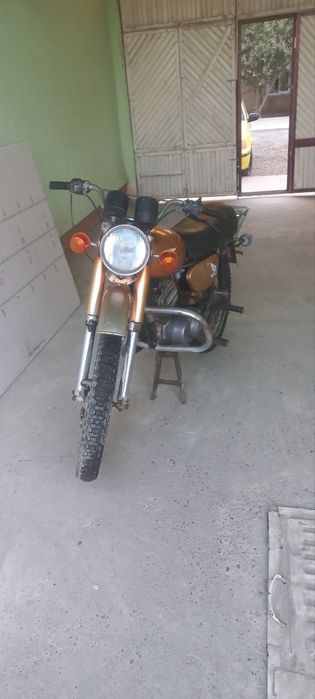 Мотоцикл Минск сотилади