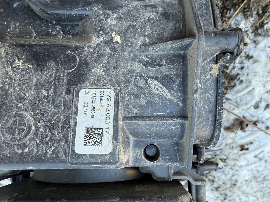 Фарове и части от предница BMW 7 201