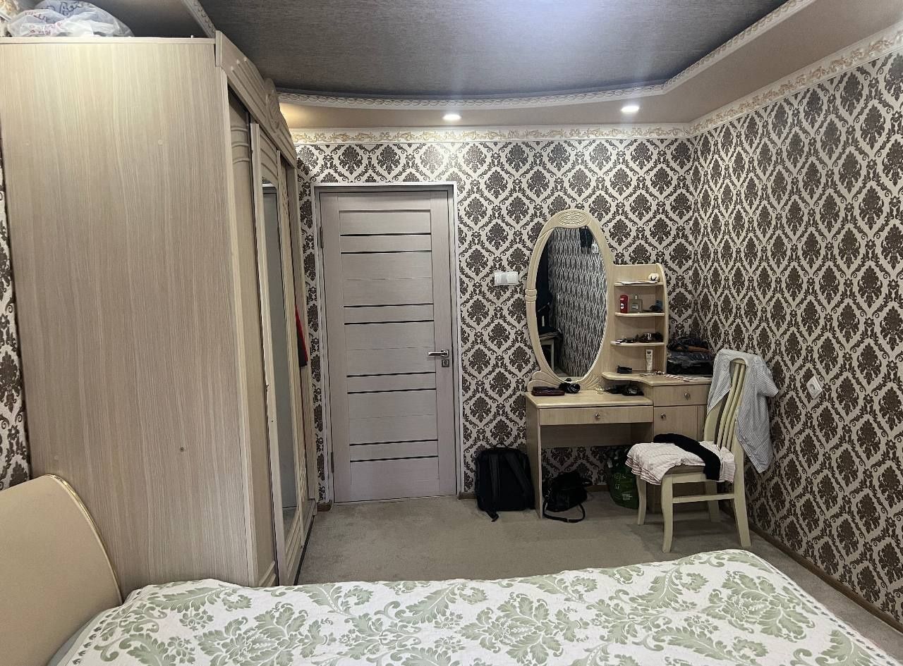 3/2/5 Академ Городок  2х6 кирпич 70м2 без Бухара Комплимент IT park