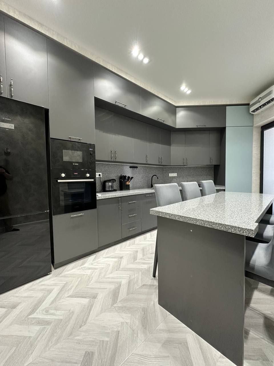 Продаётся квартира 4/7/10, МирзоУлугбекский р-н, Дархан Авеню