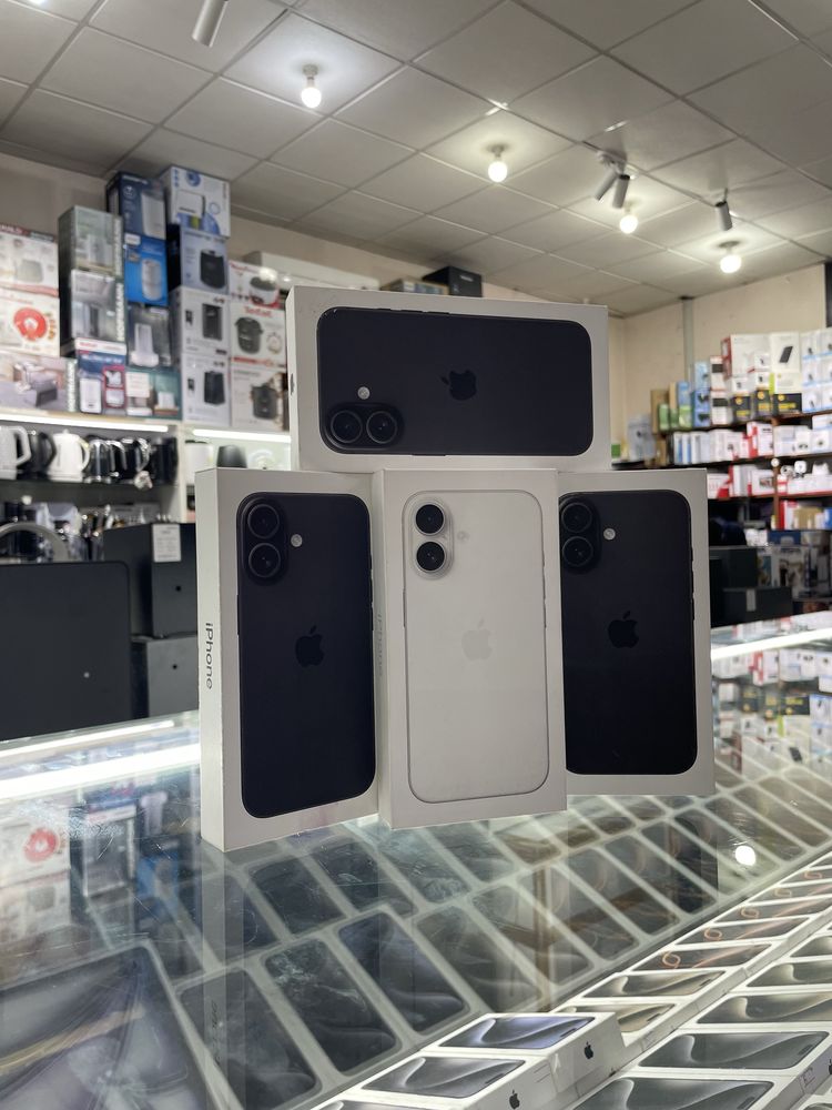 Apple iphone 16 white, black