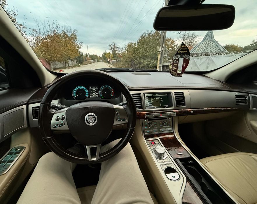 Jaguar XF 3.0 Diesel Euro 5 An 2012