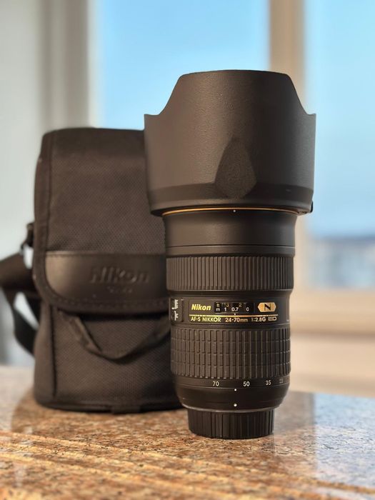 Aparat Foto DSLR Nikon D610 + obiectiv Nikon 24-70mm f2.8