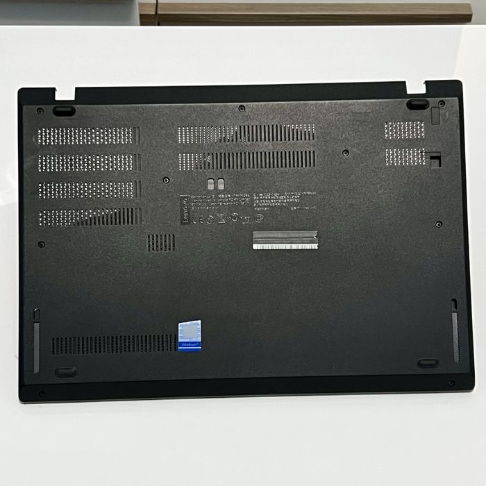 Capac inferior (bottom cover) original Lenovo ThinkPad T480