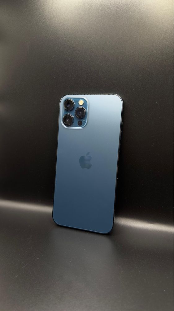 iPhone 12 Pro Max/256gb/ как новый