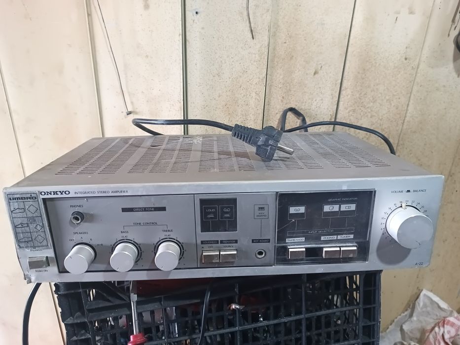 Усилвател ONKYO A22