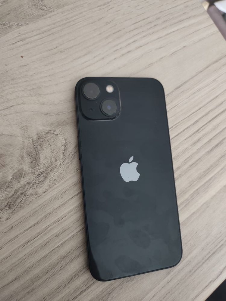 Продам iphone 13