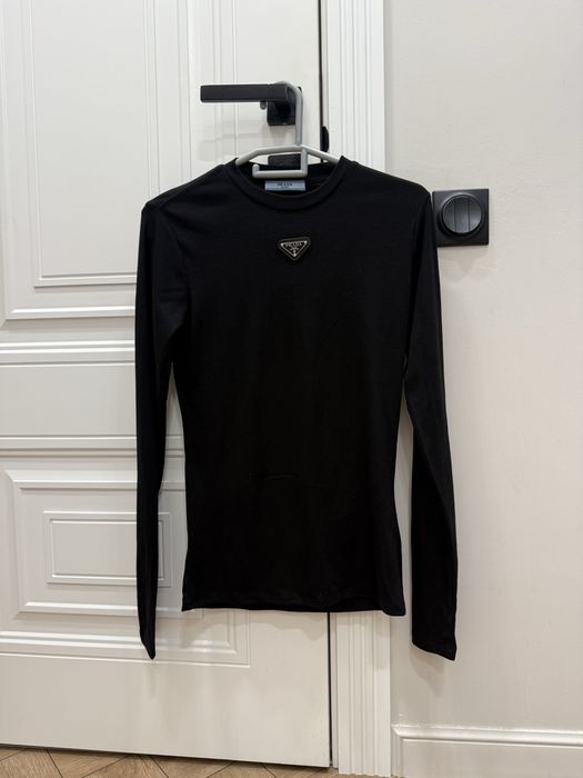 Лонгслив Prada размер М