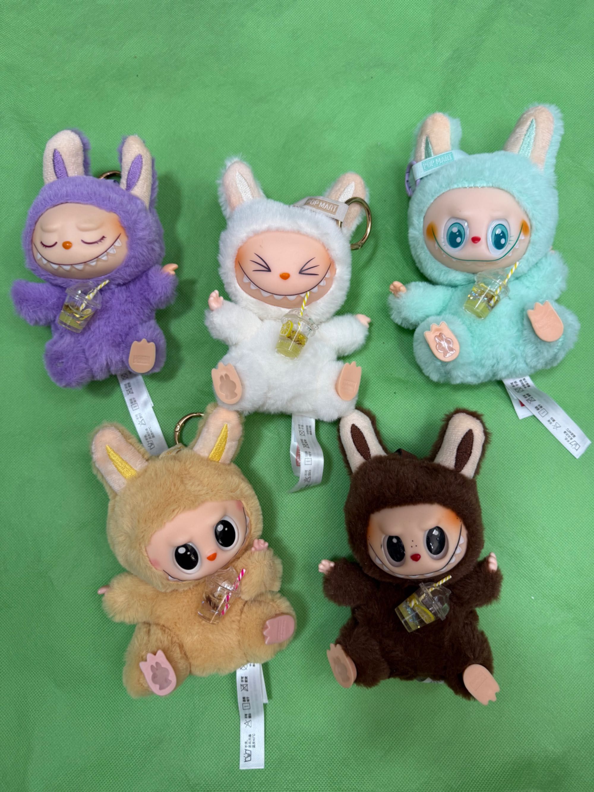 Labubu ключодържател играчка
