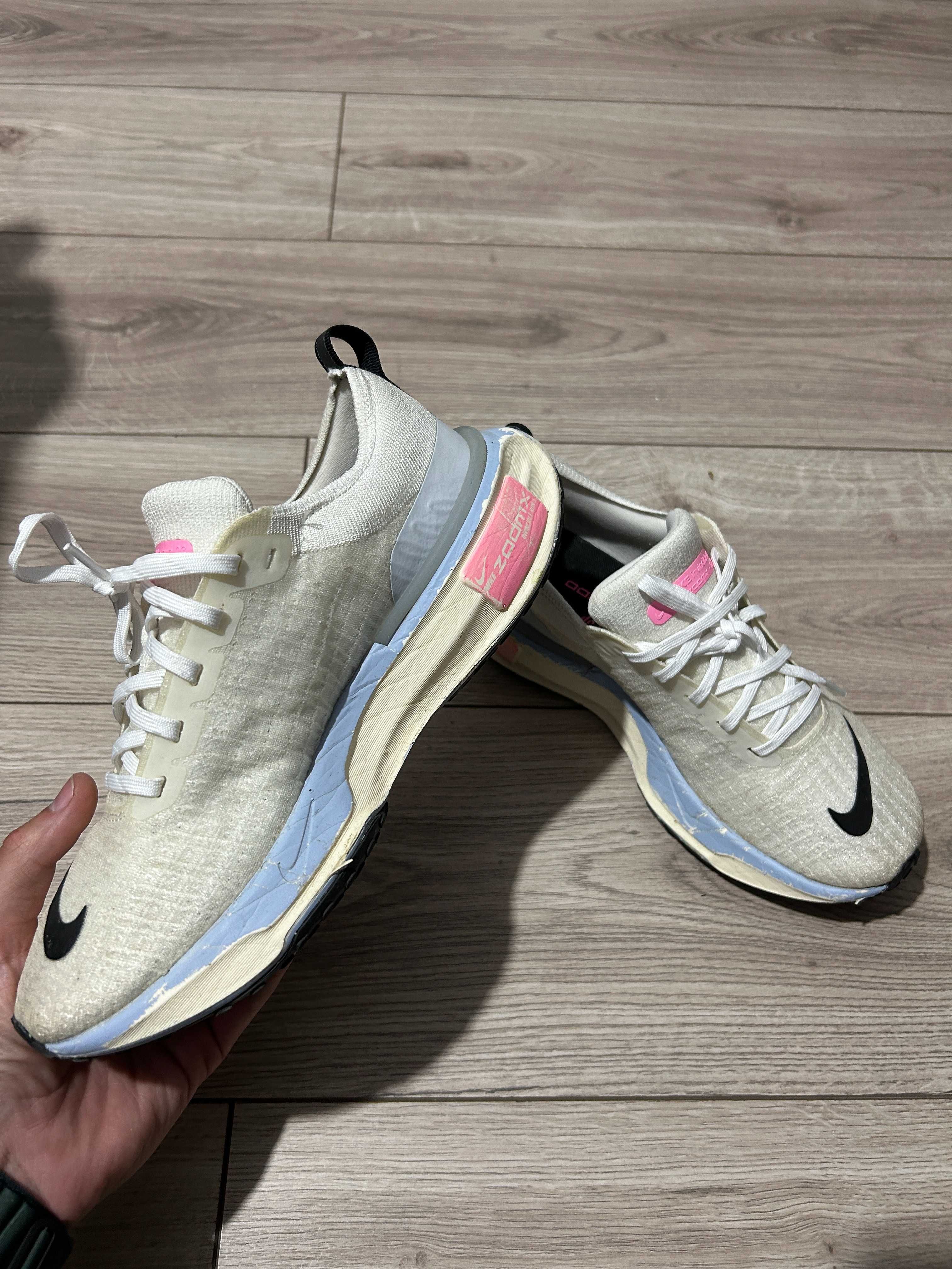 Adidasi Nike ZoomX Invincible Run Flyknit 3 Marimea 41-26cm-