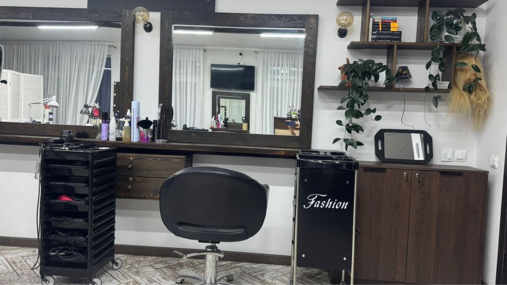 Сдам кресло для парикмахера