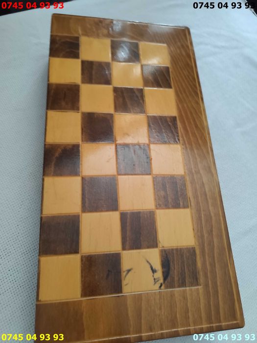 table sah si pooluri lemn dimensiuni mari 45x45cm