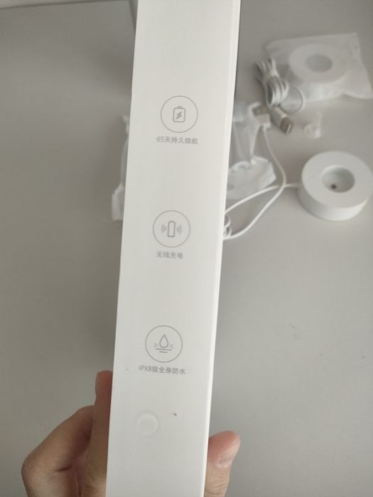 Продам Электрическую зубную щетку  Xiaomi