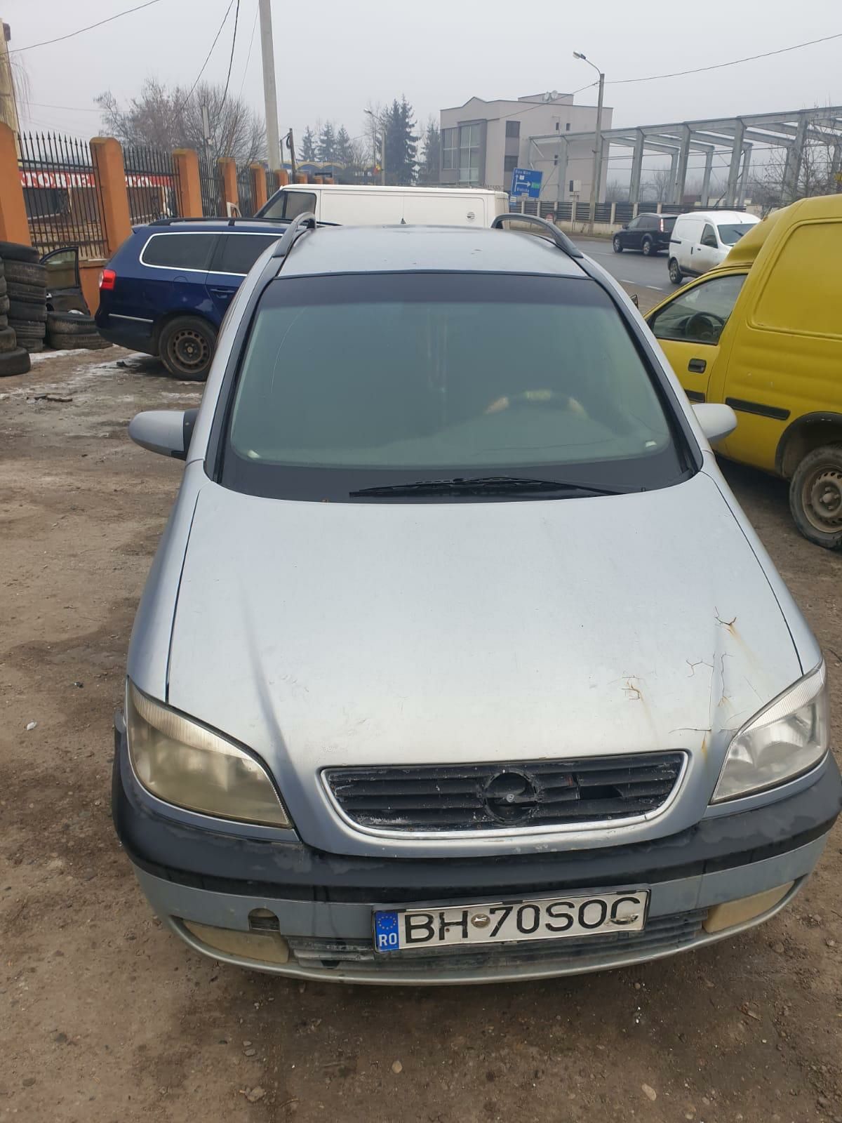 Dezmembrez Opel Zafira 2.0