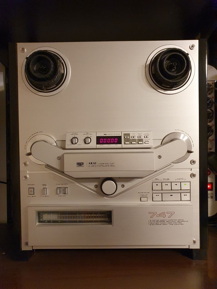 Magnetofon AKAI GX-747 LED Silver (3)
