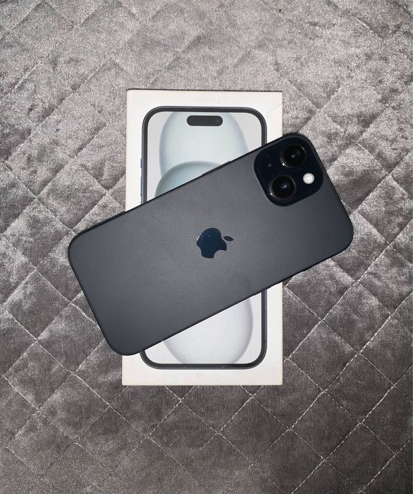 Iphone 15 на 128gb akb 89%