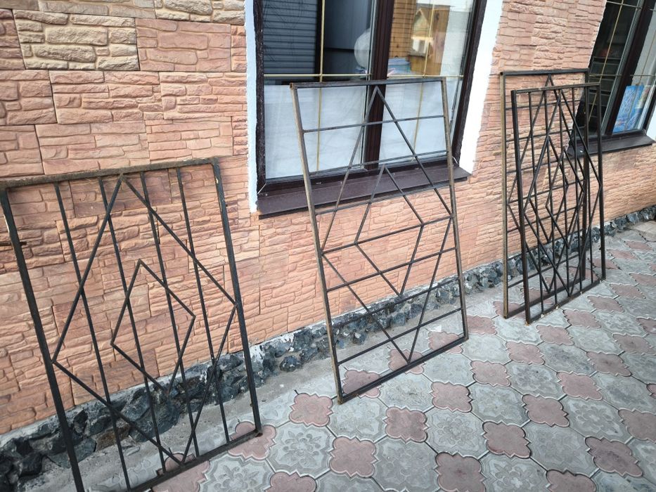 Продам решетки на окна