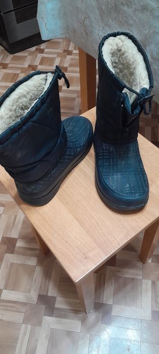 Сапожки для мальчика на меху резиновые