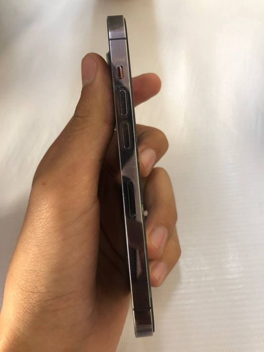 Iphone 14 pro purple