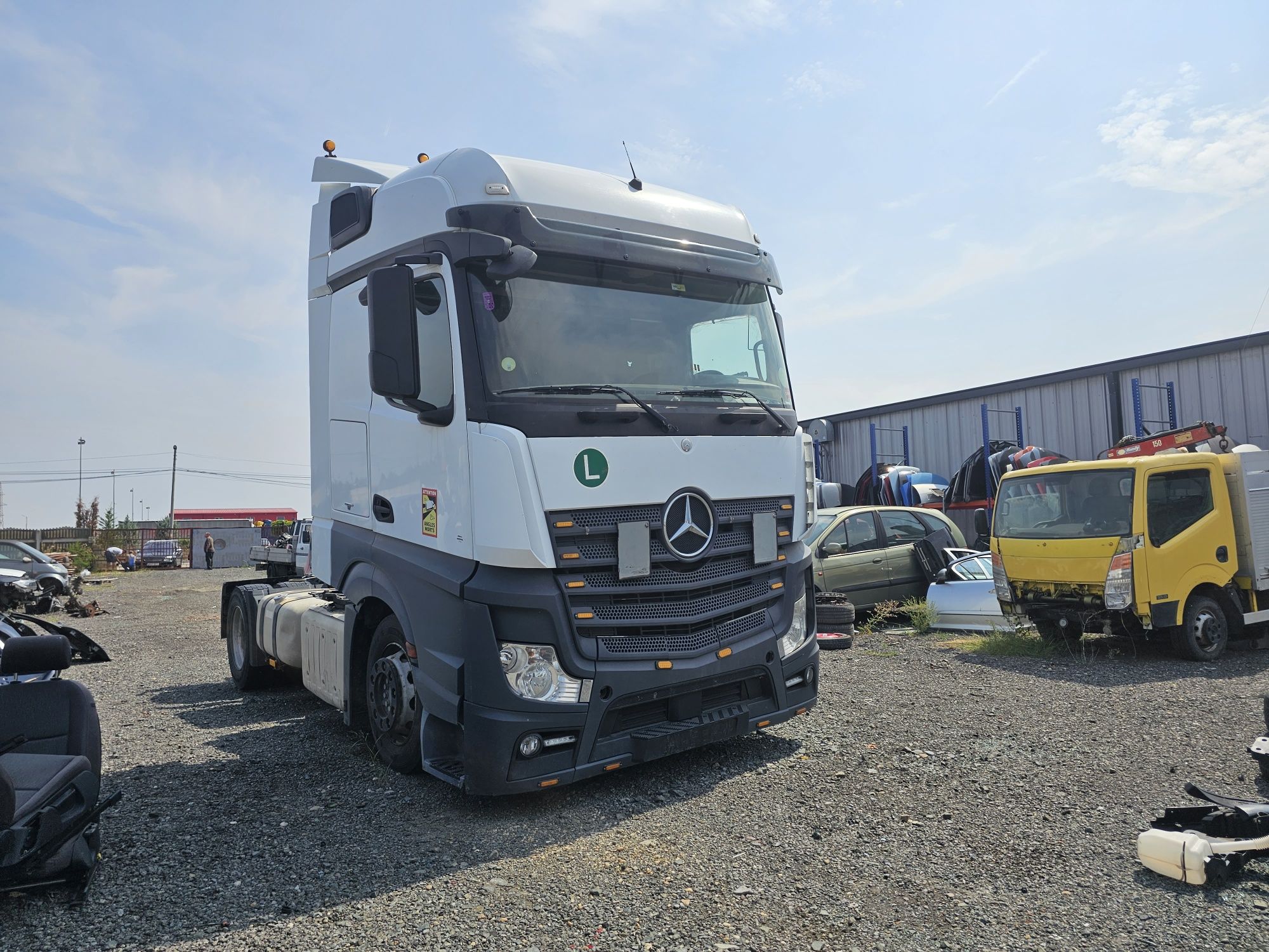 Dezmembrez  Mercedes Actros mp4  2016