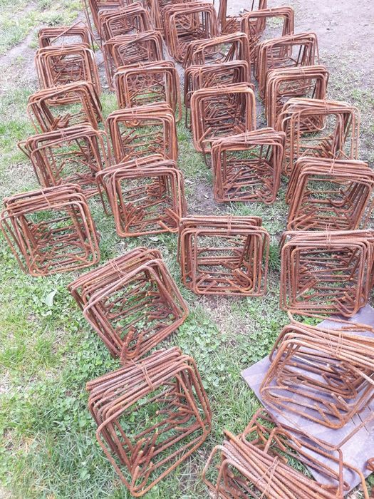 Etrieri pentru stalpi casa si gard 17x17 din pc de 8mm
Pret 4 lei bi