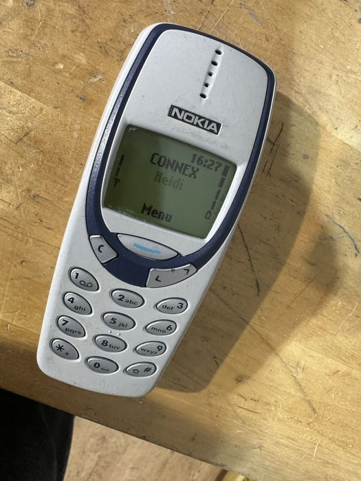 Nokia 3310 cu butoane